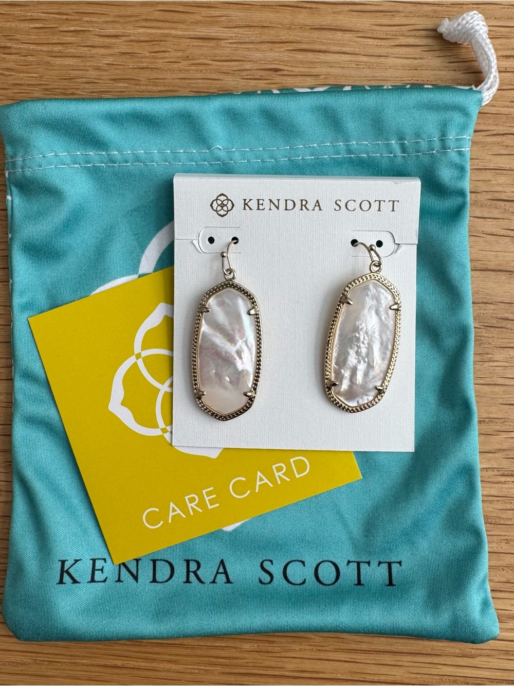 Kendra Scott Elle Gold Drop Earrings